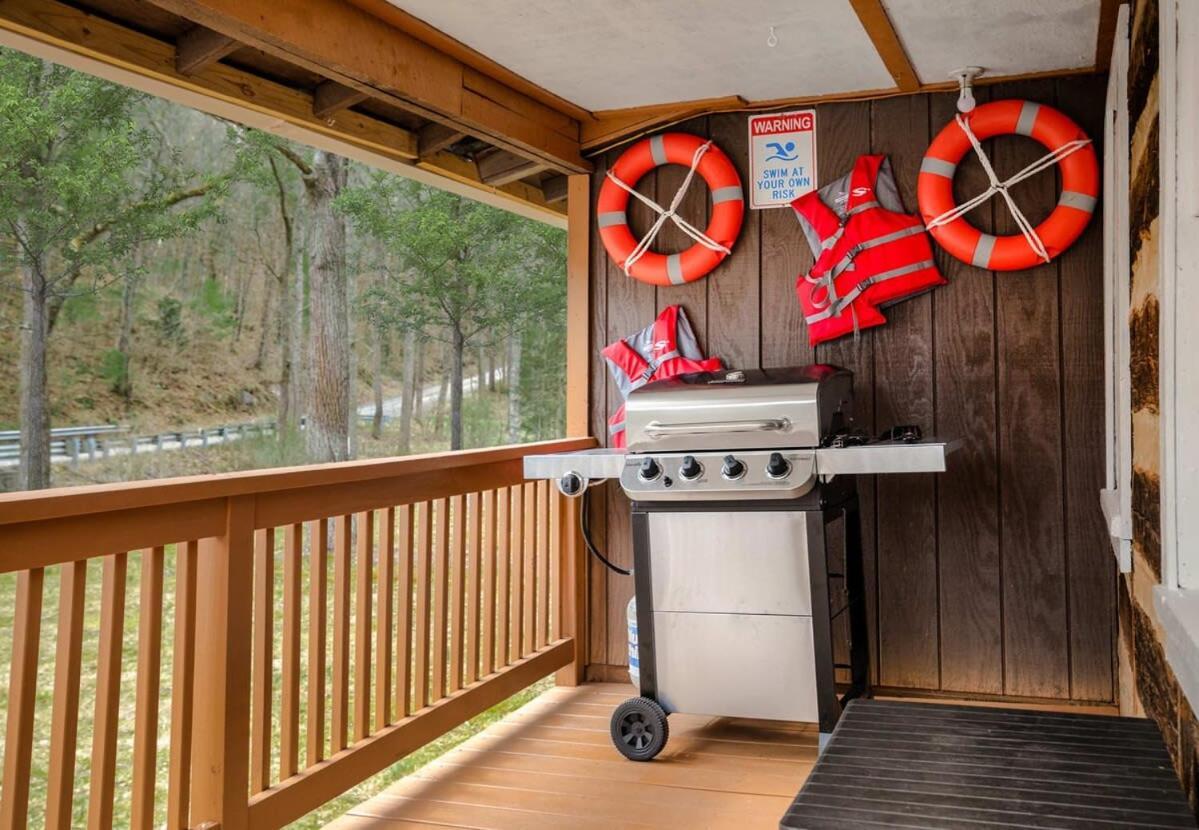 Creekside Cabin W Hot Tub, Fire Pit, Grill, Wifi! Basye Eksteriør bilde