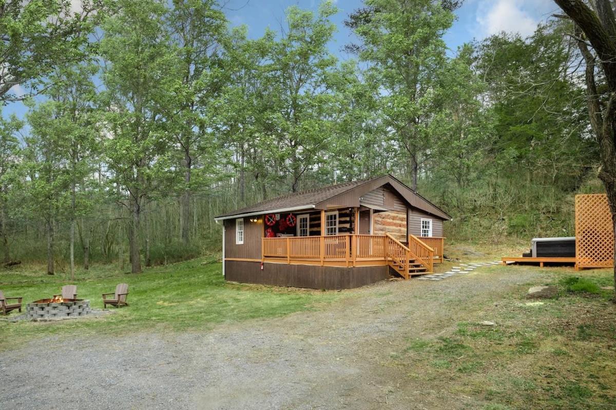 Creekside Cabin W Hot Tub, Fire Pit, Grill, Wifi! Basye Eksteriør bilde