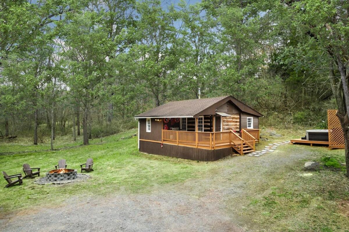 Creekside Cabin W Hot Tub, Fire Pit, Grill, Wifi! Basye Eksteriør bilde
